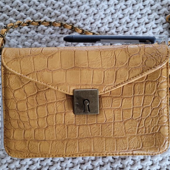 NWOT Forever 21 Mustard Croc Embossed Cross Body Bag - Picture 8 of 9